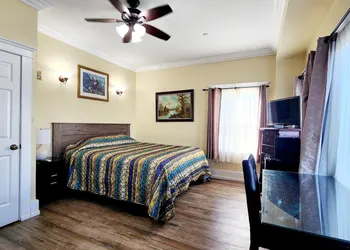 Santa Paula Inn hotel thumbnail 4