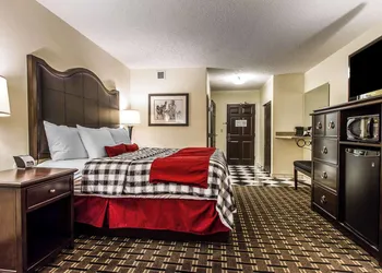 Evangeline Downs Hotel, an Ascend Collection Hotel hotel thumbnail 7