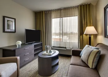 Candlewood Suites Wichita East by IHG hotel thumbnail 4