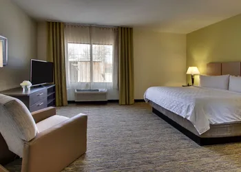 Candlewood Suites Wichita East by IHG hotel thumbnail 7