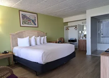 Days Inn & Suites by Wyndham Jekyll Island hotel thumbnail 7