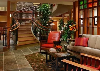 Avila Village Inn hotel thumbnail 2