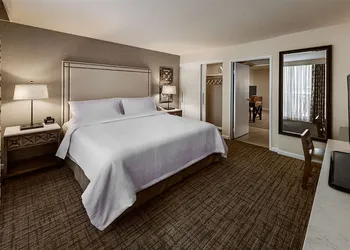 Embassy Suites by Hilton Scottsdale Resort hotel thumbnail 6
