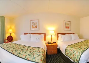 Fairfield Inn & Suites Marianna hotel thumbnail 7