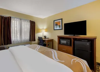 Quality Inn Ashland East hotel thumbnail 5
