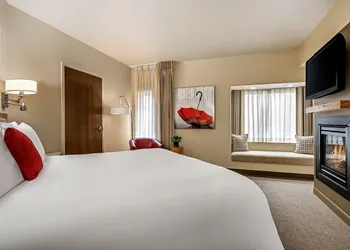 Inn at the 5th hotel thumbnail 5