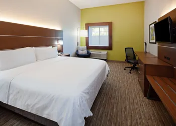 Holiday Inn Express & Suites Rancho Mirage - Palm Spgs Area by IHG hotel thumbnail 7