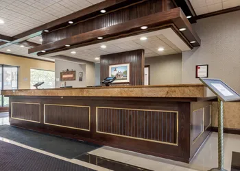 Clarion Hotel Conference Center on Lake Erie hotel thumbnail 4