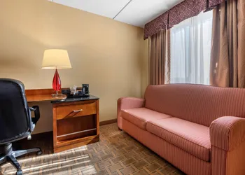 Clarion Hotel Conference Center on Lake Erie hotel thumbnail 7