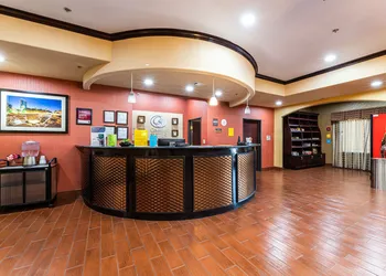 Comfort Suites Lake Worth hotel thumbnail 3