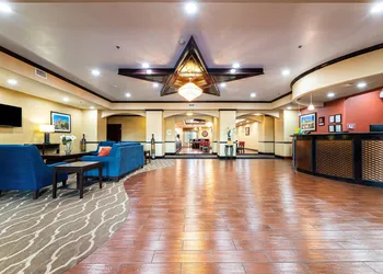 Comfort Suites Lake Worth hotel thumbnail 2