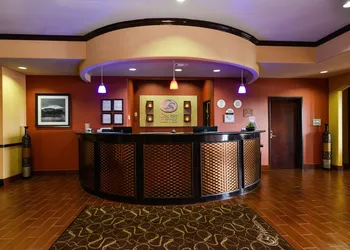 Comfort Suites Lake Worth hotel thumbnail 5