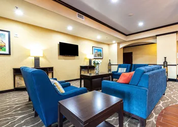 Comfort Suites Lake Worth hotel thumbnail 7
