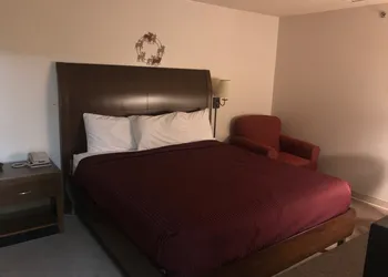 Simple Rewards Inn Shelbina hotel thumbnail 4
