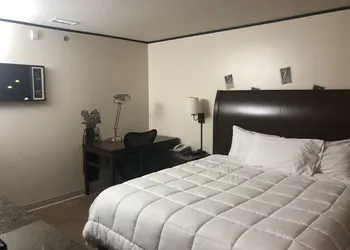 Simple Rewards Inn Shelbina hotel thumbnail 7