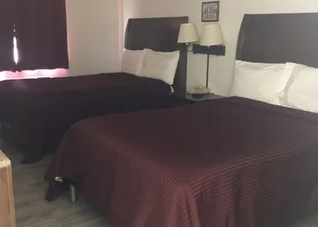 Simple Rewards Inn Shelbina hotel thumbnail 8