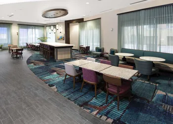 Hampton Inn & Suites Raleigh Downtown hotel thumbnail 2