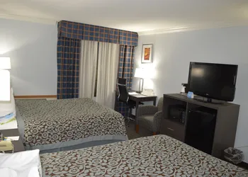 Days Inn by Wyndham Rock Falls hotel thumbnail 6
