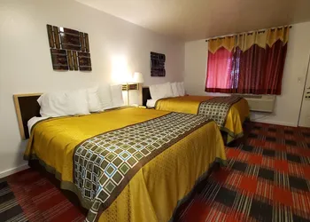 Motel West hotel thumbnail 5