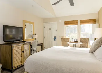 Cottage Inn By The Sea hotel thumbnail 8