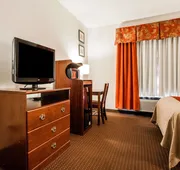 Quality Inn Kingdom City I-70 hotel detail image 7