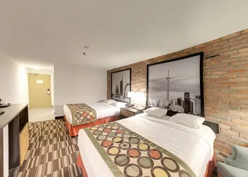 Super 8 by Wyndham Sudbury ON hotel thumbnail 5
