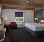 Harbor House Hotel and Marina at Pier 21 hotel detail image 7