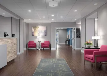 Hampton Inn Statesboro hotel thumbnail 2