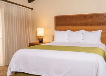 Kona Coast Resort hotel thumbnail 5