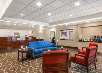 Comfort Inn & Suites Yuma I-8 hotel thumbnail 2