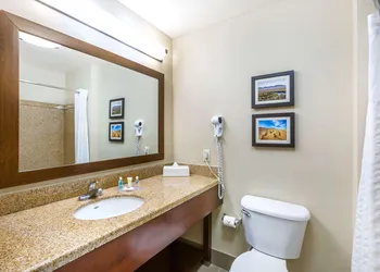 Comfort Inn & Suites Yuma I-8 hotel thumbnail 7