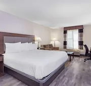 Ramada by Wyndham Hendersonville hotel detail image 4