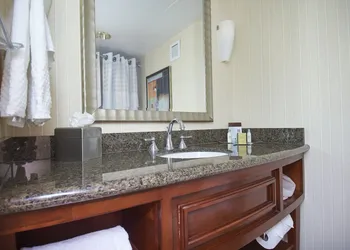 DoubleTree by Hilton Princeton hotel thumbnail 5