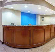 La Quinta Inn & Suites by Wyndham Stamford / New York City hotel detail image 4