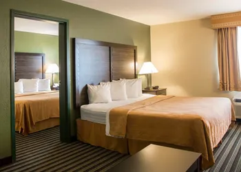 Quality Inn & Suites Loves Park near Rockford hotel thumbnail 7