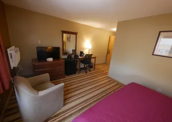 Magnuson Hotel Copper Crown hotel thumbnail 7