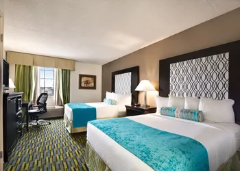 Wyndham Garden Wichita Downtown hotel thumbnail 8