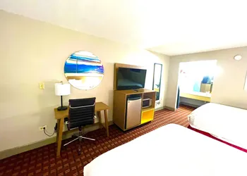 Days Inn by Wyndham Athens hotel thumbnail 6