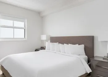 Fortune House Hotel Suites hotel thumbnail 8