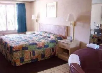 Knights Inn Rossford hotel thumbnail 3