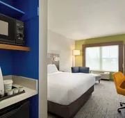 Holiday Inn Express West Sacramento by IHG hotel detail image 7