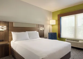 Holiday Inn Express West Sacramento by IHG hotel thumbnail 8