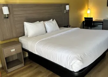 Quality Inn Aurora Denver hotel thumbnail 6