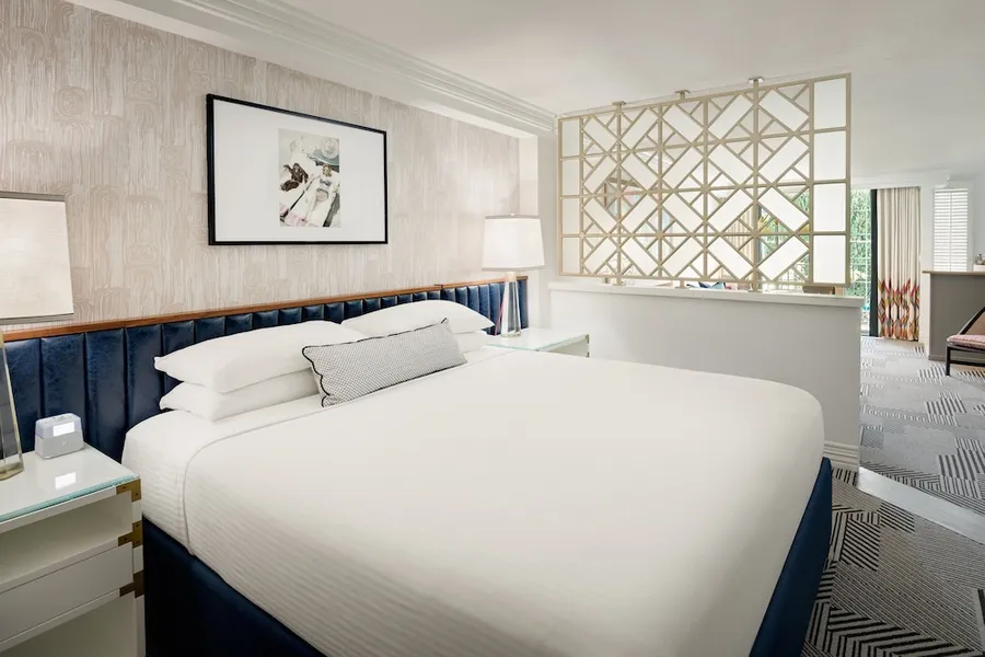 Le Parc at Melrose hotel detail image 6