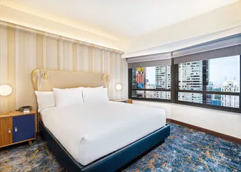 New York Hilton Midtown hotel thumbnail 5