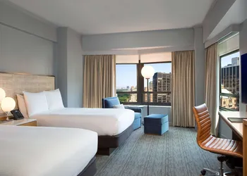 New York Hilton Midtown hotel thumbnail 8