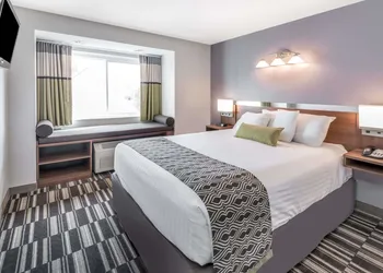 Microtel Inn by Wyndham Victor/Rochester hotel thumbnail 6
