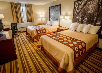 Super 8 by Wyndham State College hotel thumbnail 5
