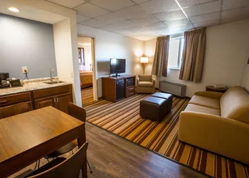 Super 8 by Wyndham State College hotel thumbnail 8