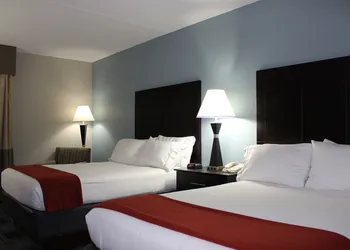 Holiday Inn Express Forsyth by IHG hotel thumbnail 4